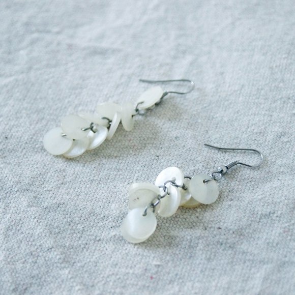 Shell Earrings - Picture 3 of 3